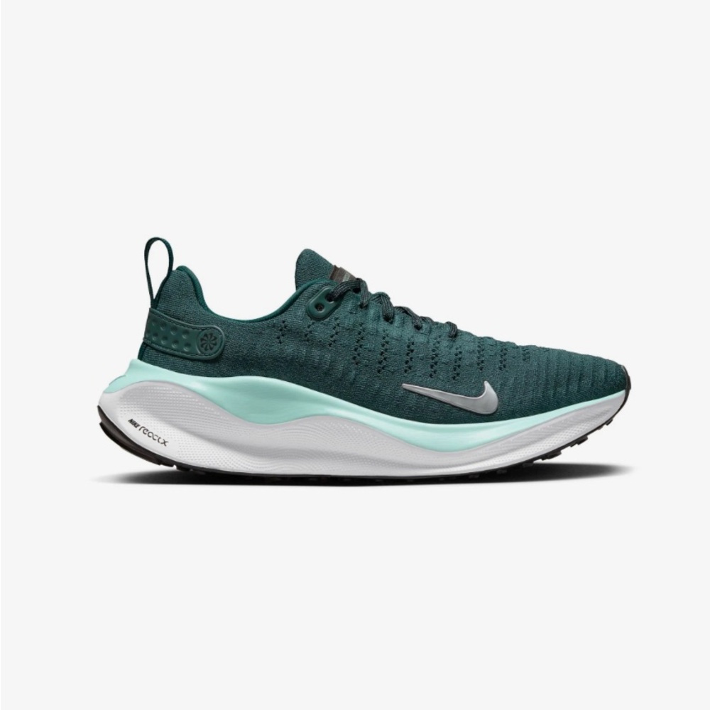 Barely worn - Nike Women’s InfinityRN 4
